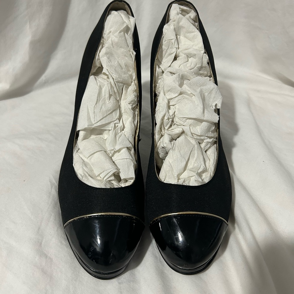 Elegant Black Women's Shoes